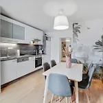 Urban Jungle Design - Historic Center With Free Parking & Panoramic View By Hero Homes Apartment