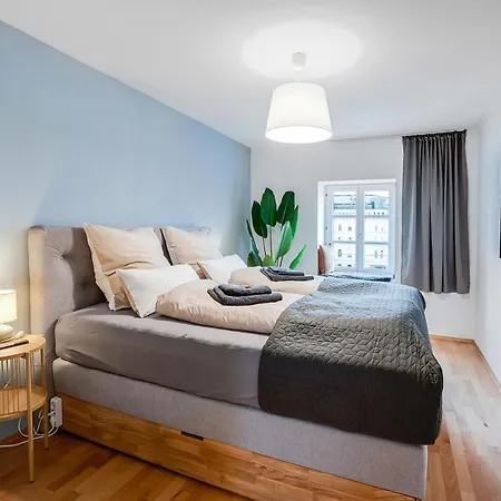 Apartment Schlossberg Panorama By Hero Homes - Erstklassige Lage Im Historischen Zentrum - Self-check-in *